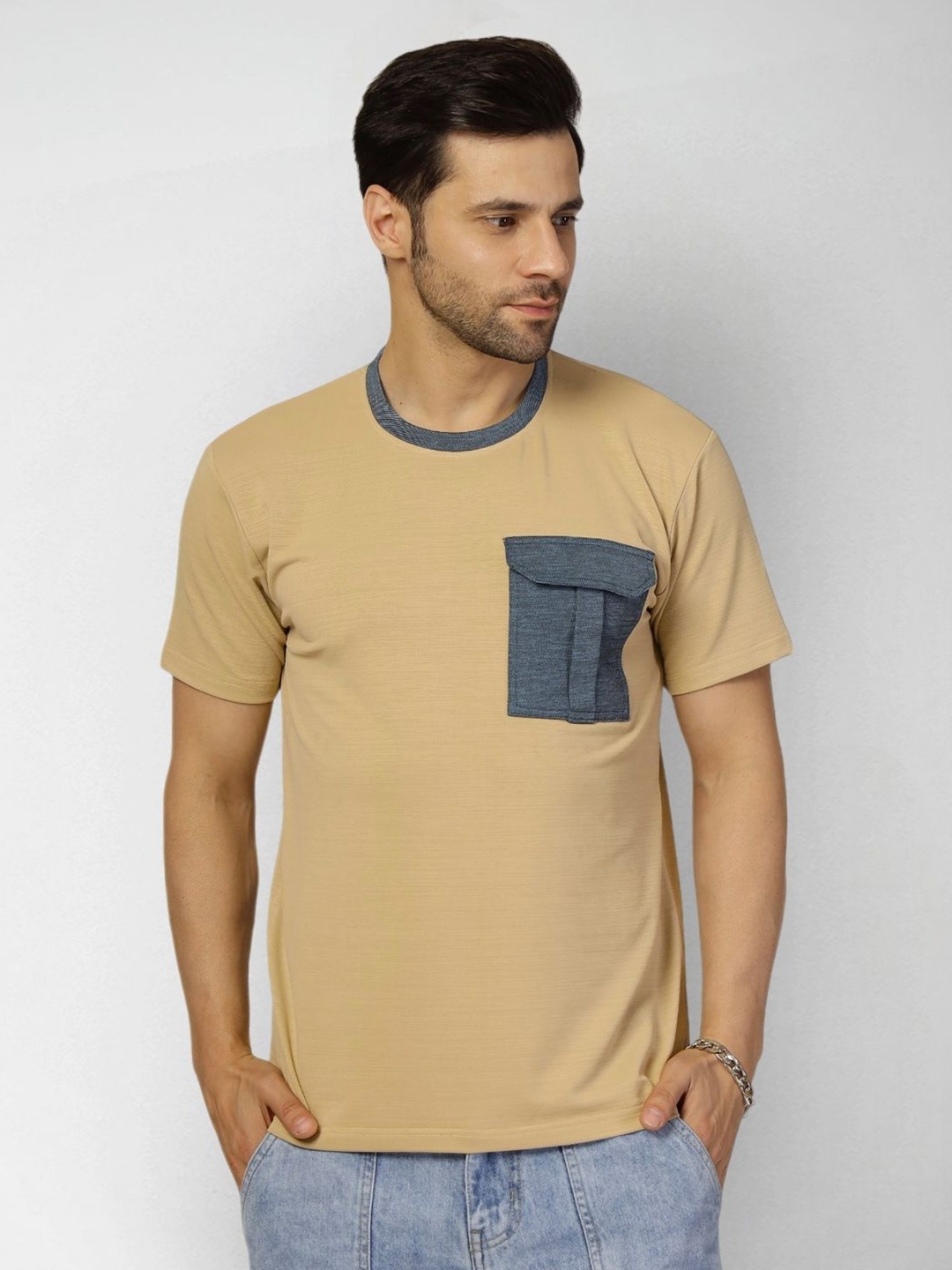 

Moda Rapido Men T-shirt, Beige