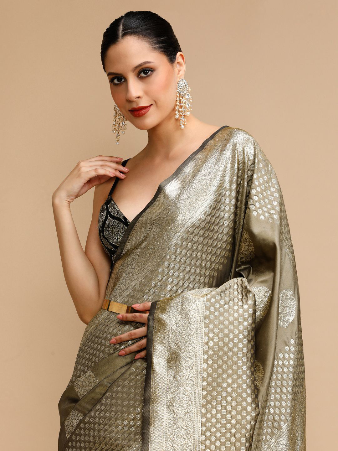 

House of Pataudi Woven Design Banarasi Saree With Blouse Piece, Green