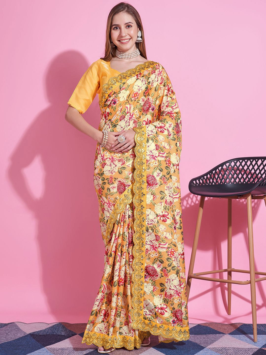 

DIVASTRI Floral Gotta Patti Silk Blend Saree, Yellow