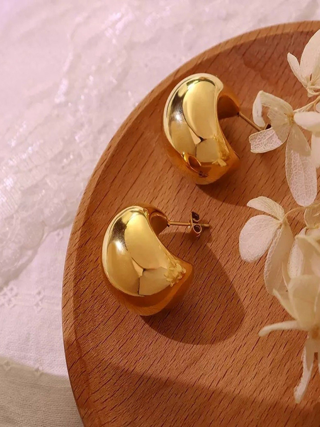 

VIEN Stainless Steel Gold-Plated Crescent Shaped Hoop Earrings