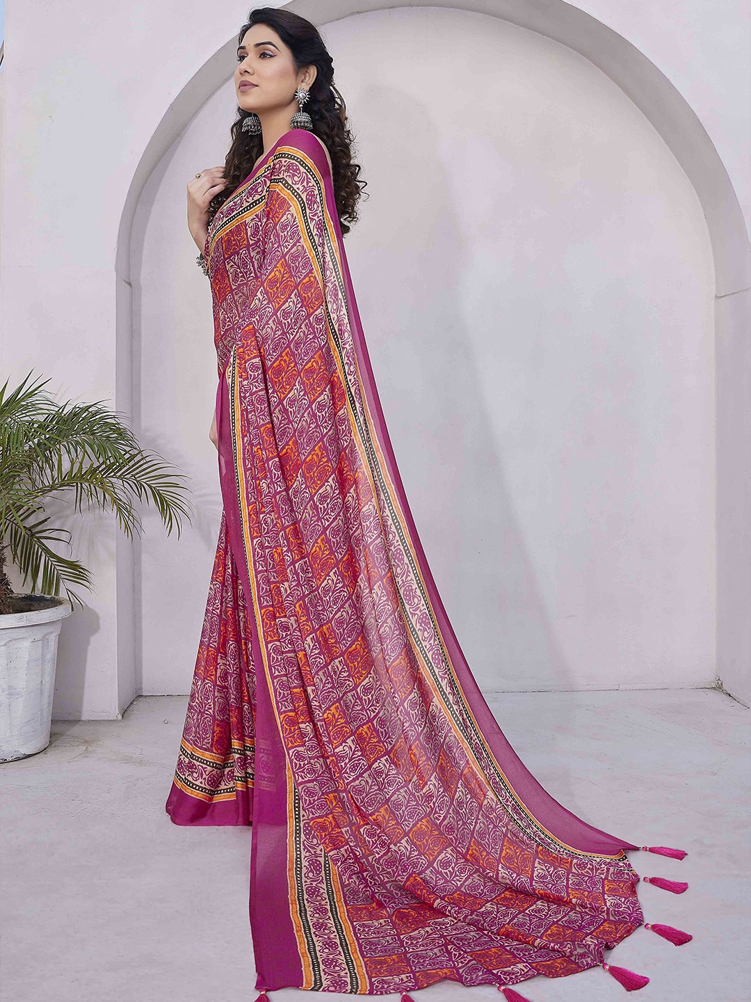

MIRCHI FASHION Paisley Poly Chiffon Ready to Wear Saree, Pink