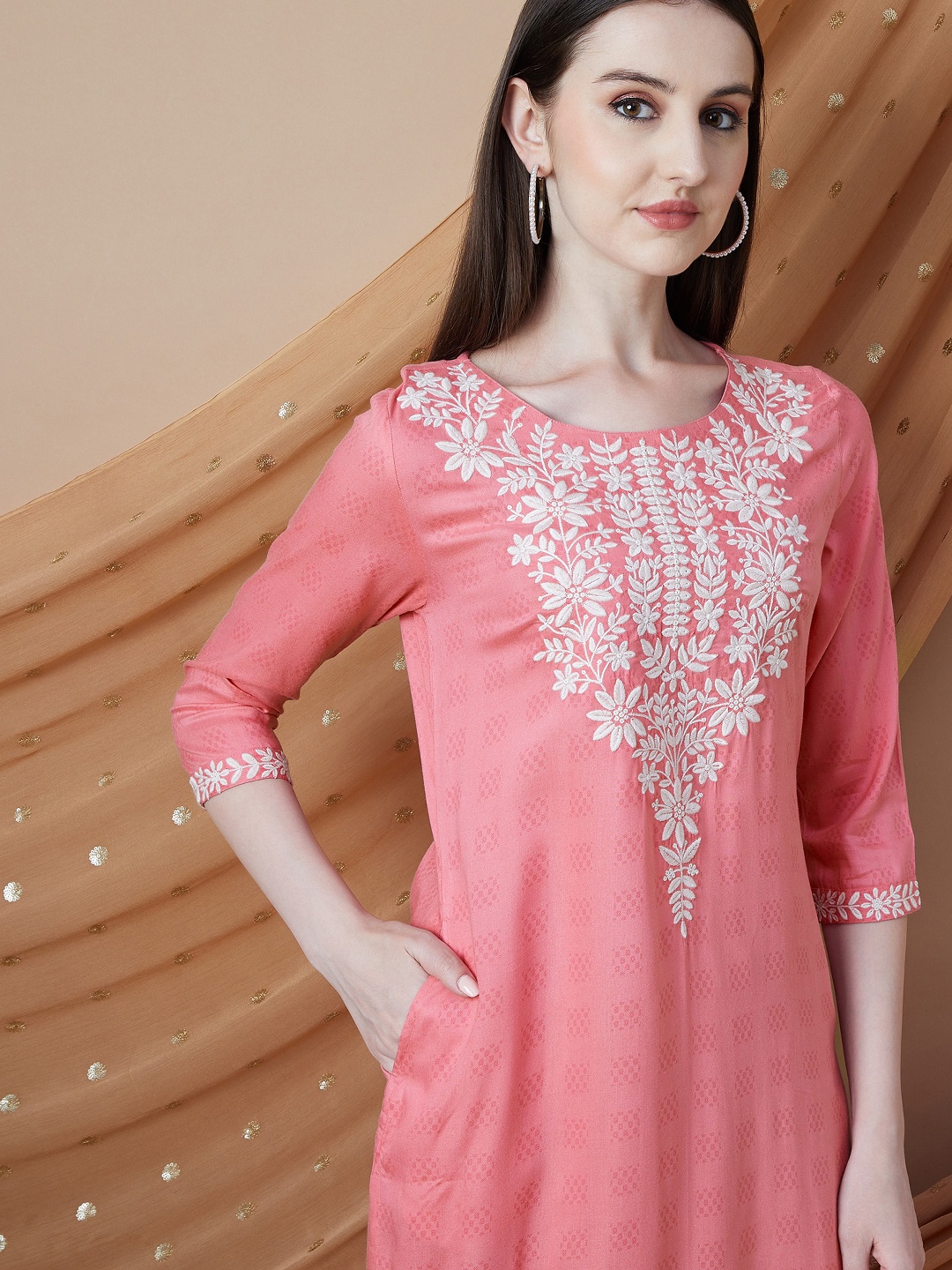 

Melange by Lifestyle Floral Printed Thread Work Round Neck Straight Kurta, Pink