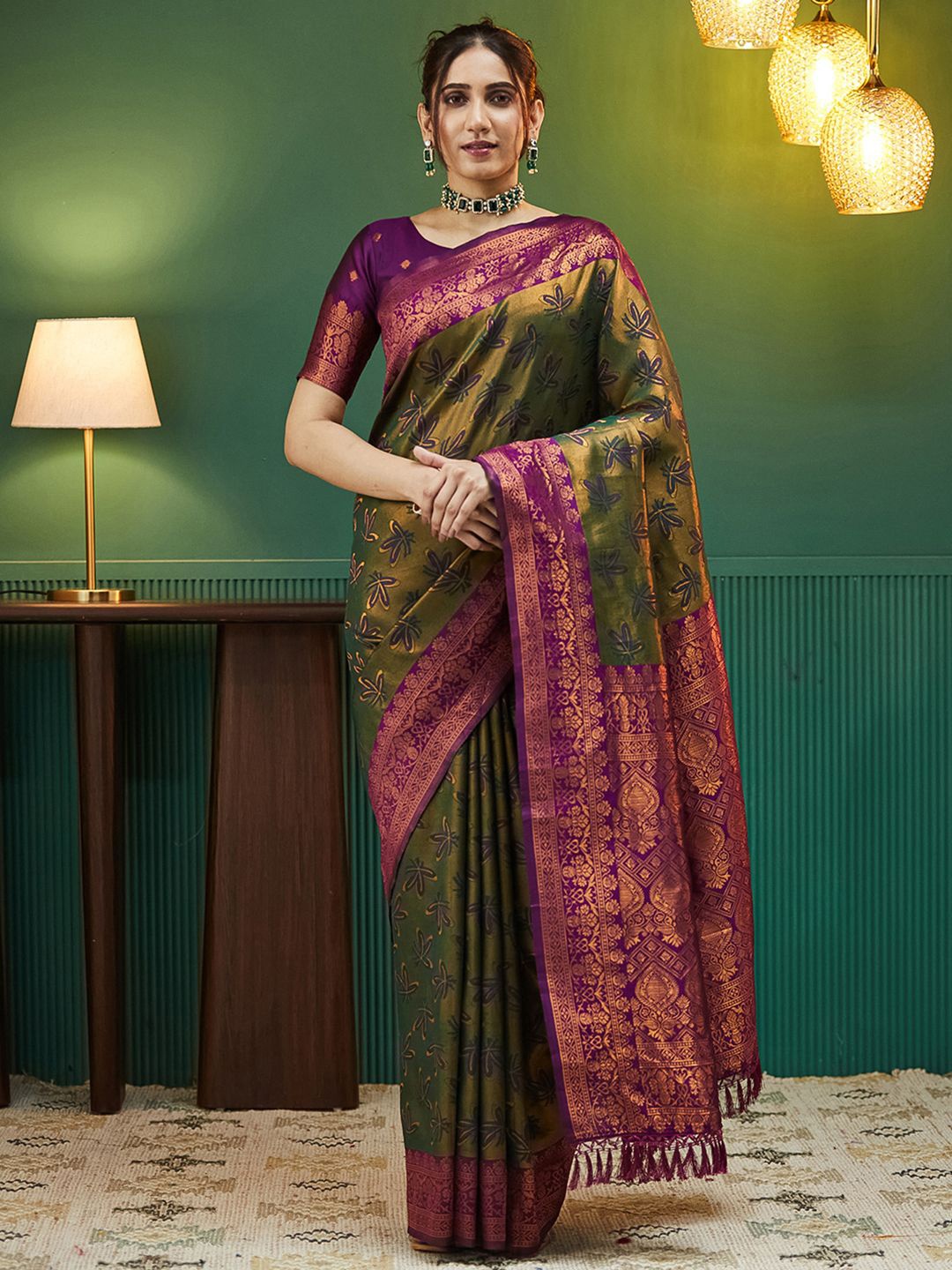 

Satrani Paisley Zari Pure Silk Heavy Work Banarasi Saree, Purple