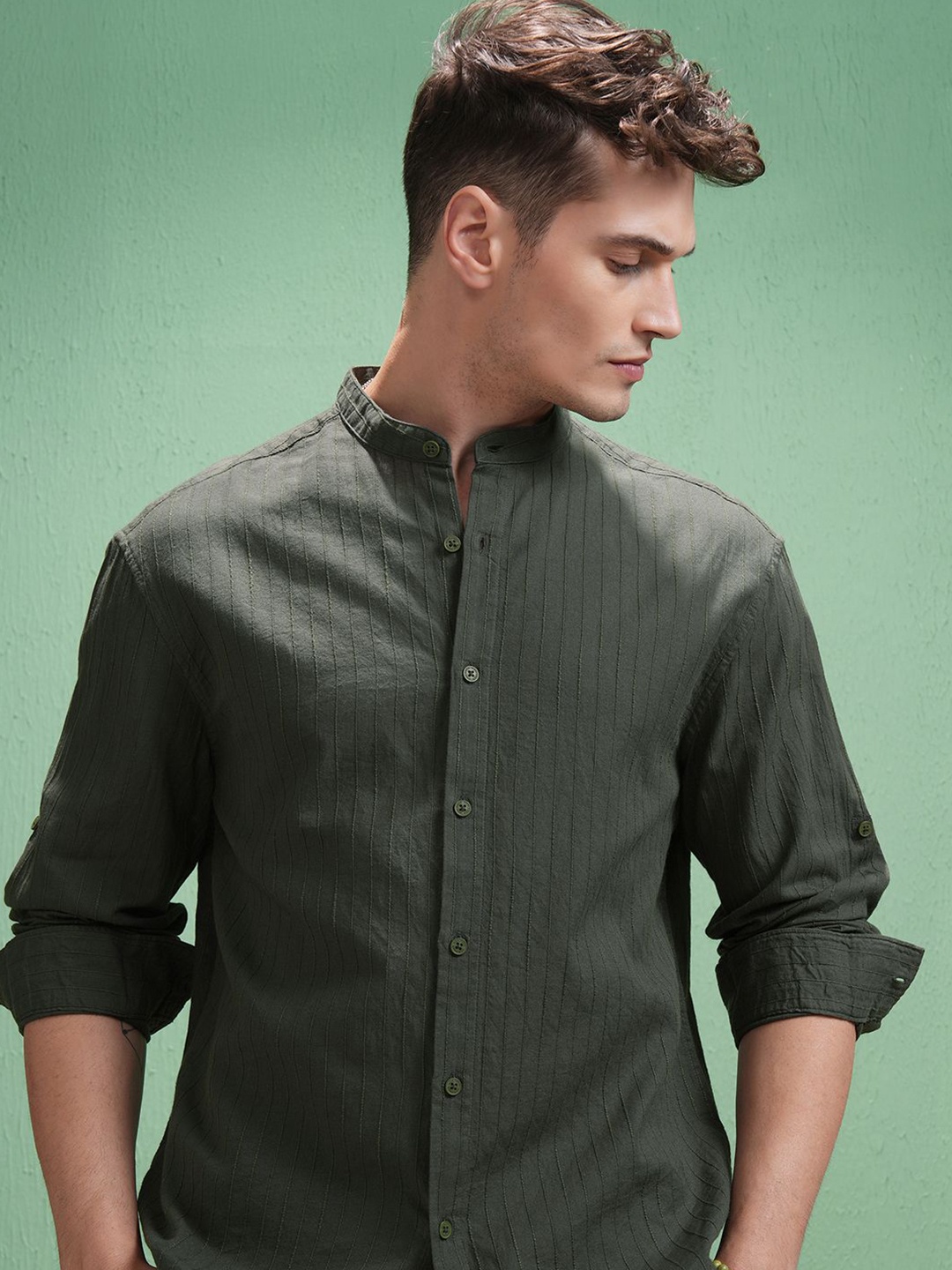 

HIGHLANDER Men Opaque Striped Casual Shirt, Olive