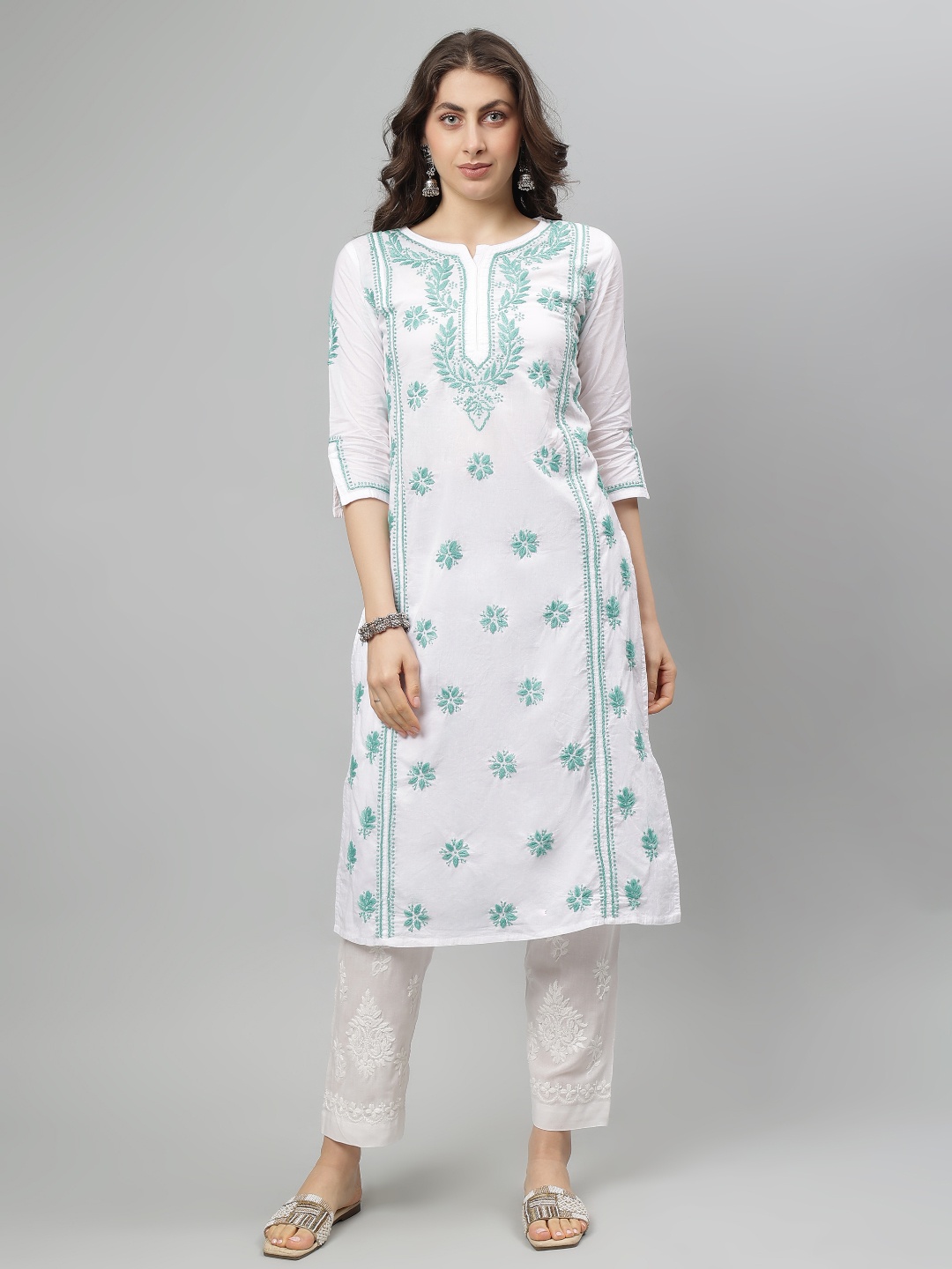 

Seva Chikan Floral Embroidered Notch Neck Lucknowi Chikankari Straight Kurta, White