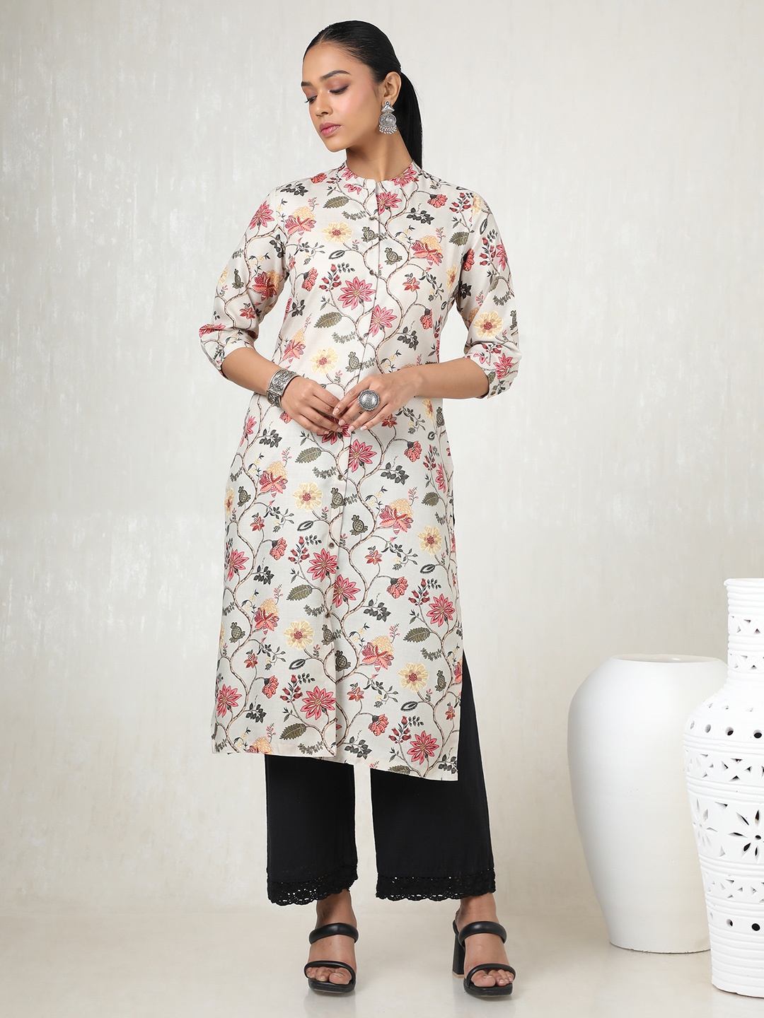

Soch Floral Printed Mandarin Collar Straight Kurta, Green