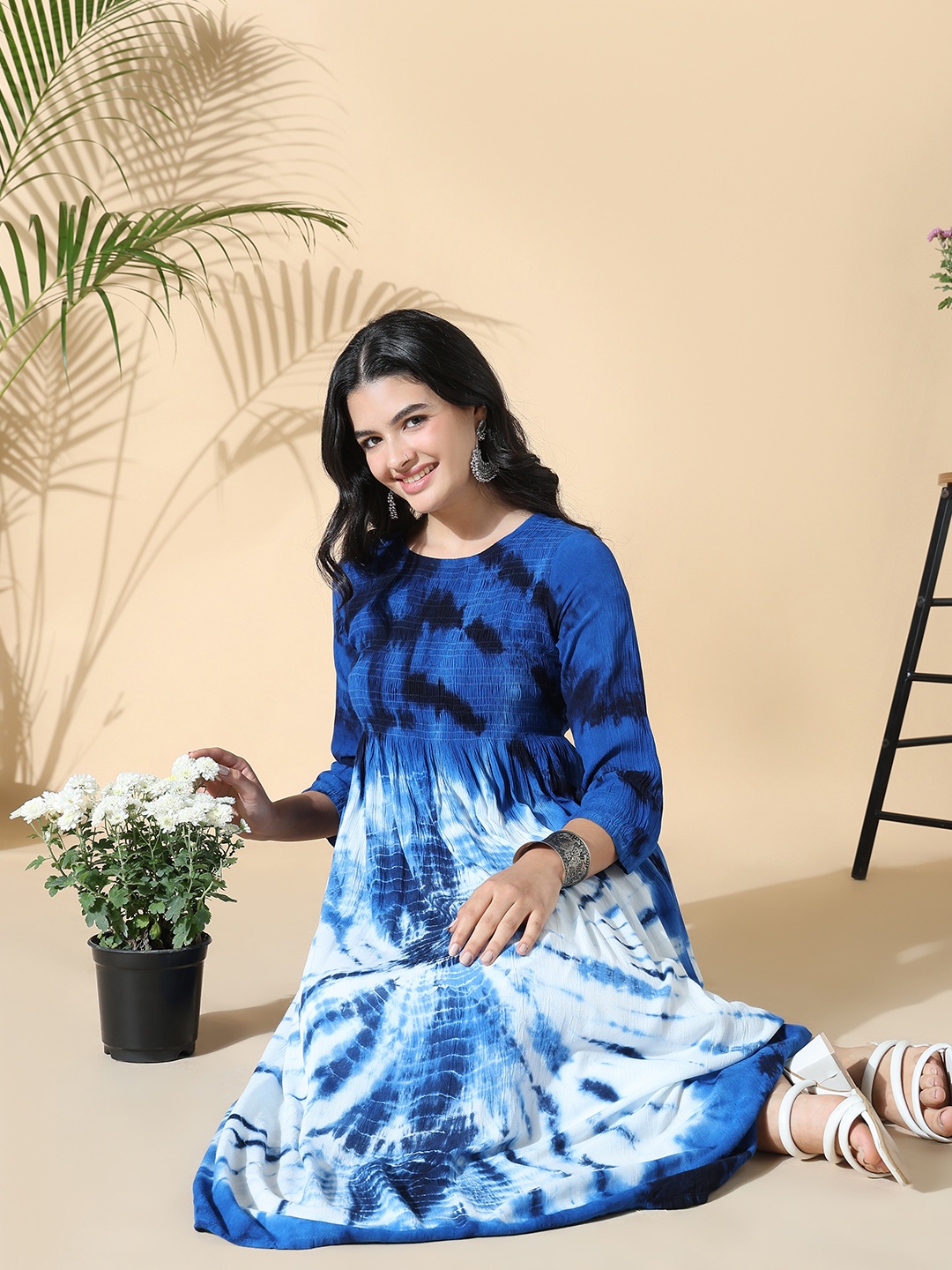 

SHOWOFF Abstract Dyed Round Neck Anarkali Kurta, Navy blue