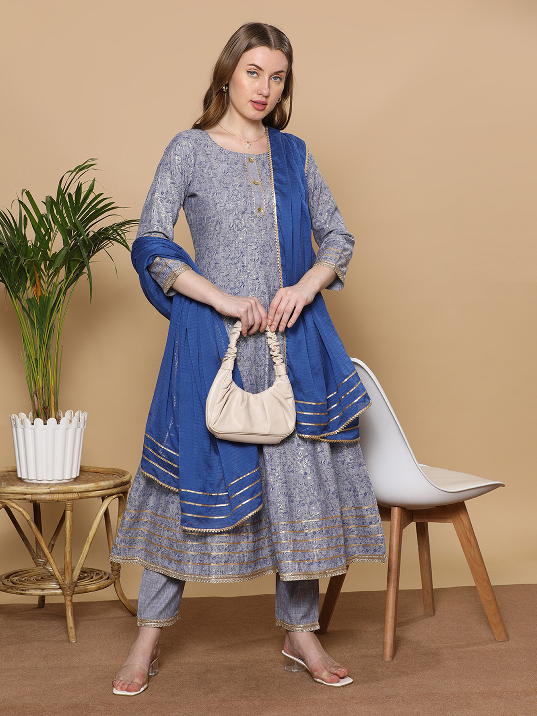

DUMMY SHAPE Women Paisley Printed Panelled Kurta with Trousers & With Dupatta, Grey