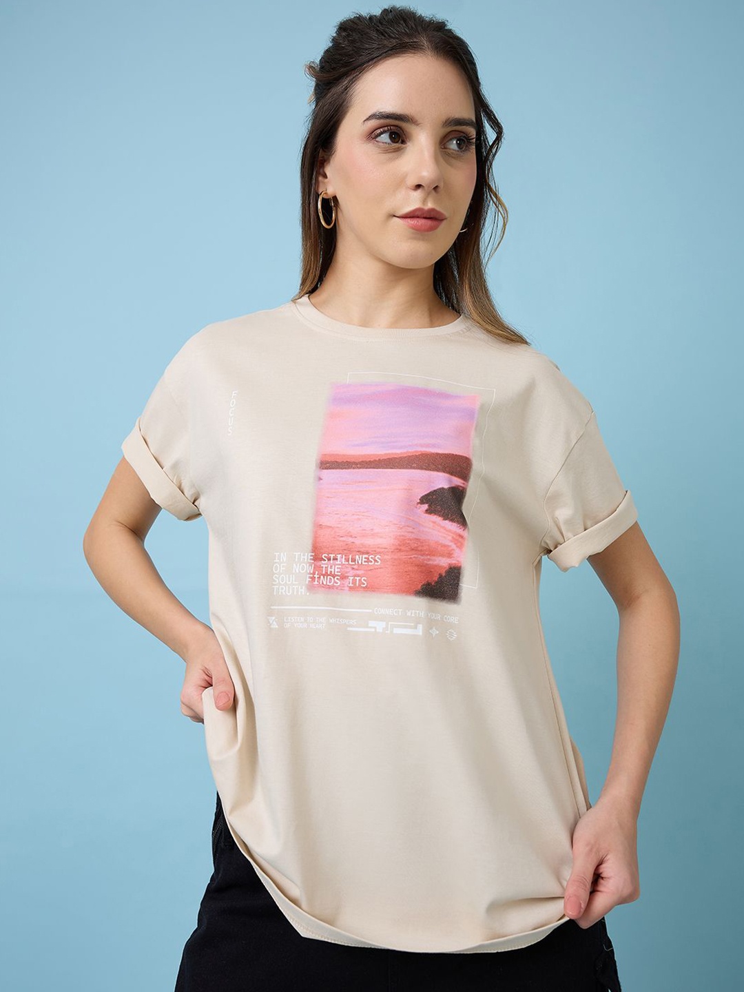 

The Roadster Lifestyle Co Graphic Printed Oversized Fit T-shirt, Cream