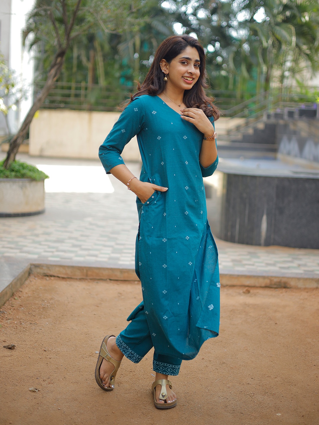 

Vastara the Label Women Regular Pure Cotton Kurta with Trousers, Teal