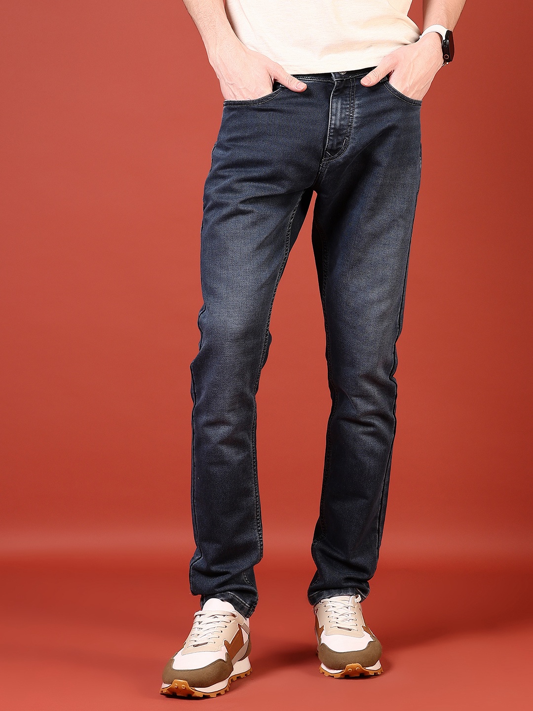 

V-Mart Men Skinny Fit Light Fade Jeans, Blue