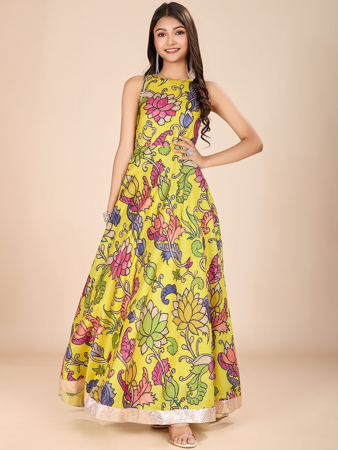 

Tasarika Floral Printed Round Neck Fit & Flare Maxi Ethnic Dress, Pink