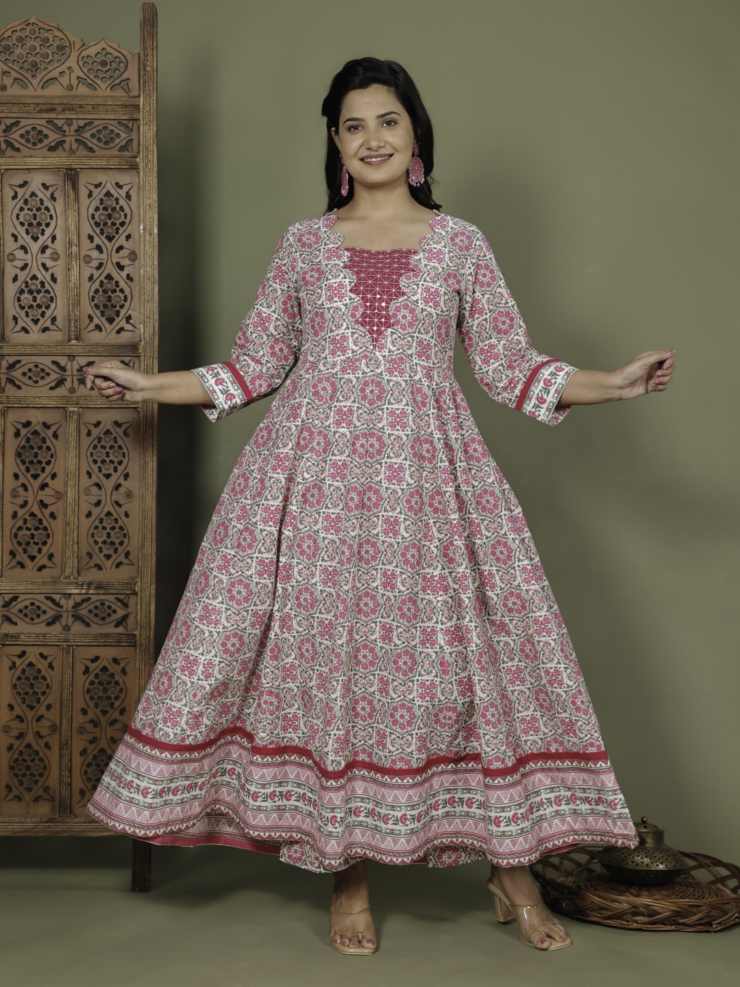 

Aramya Geometric Printed Sequinned Cotton Anarkali Kurta, Pink