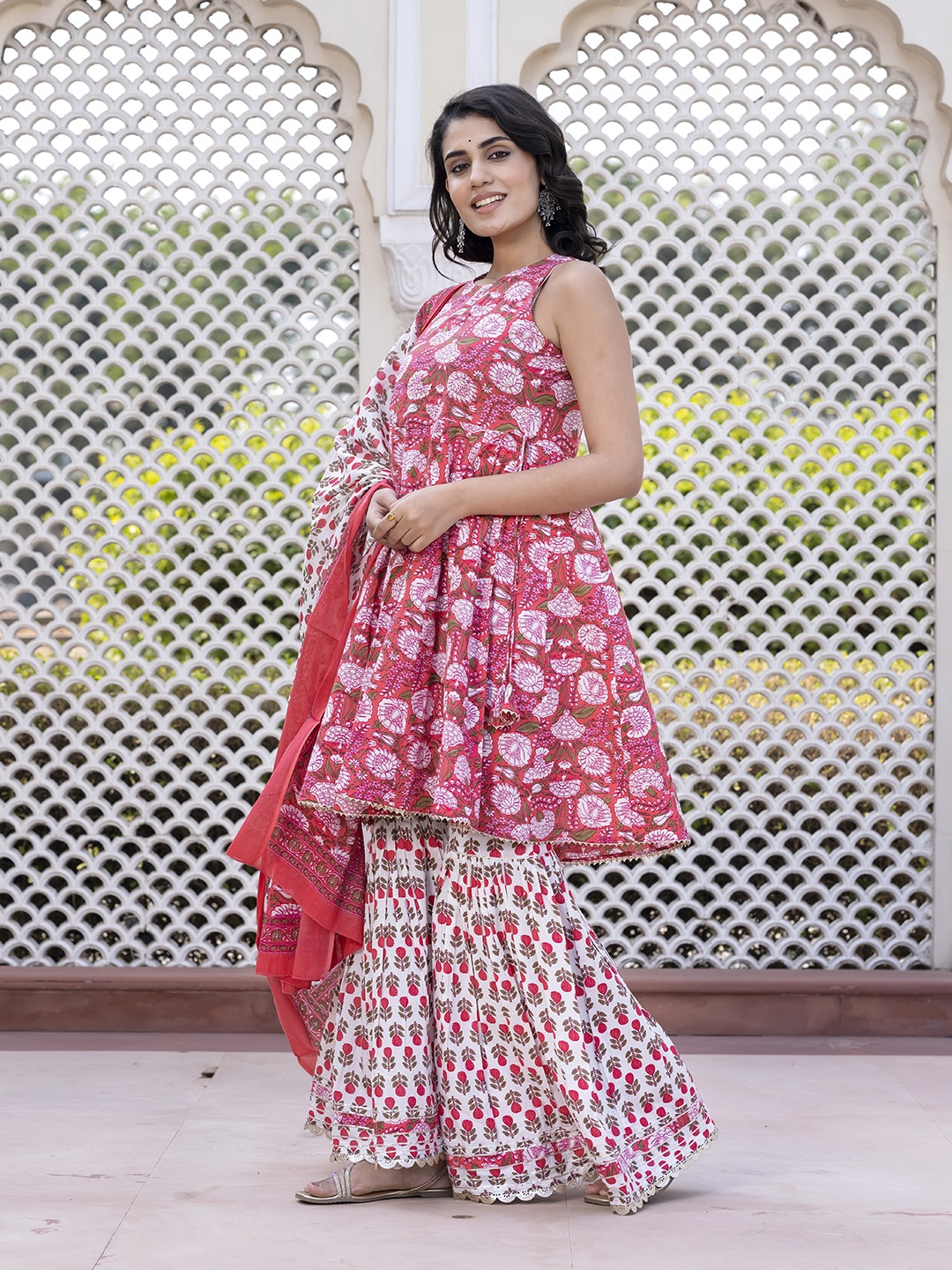 

KALINI Women Floral Printed Regular Pure Cotton Kurta with Sharara & With Dupatta, Pink