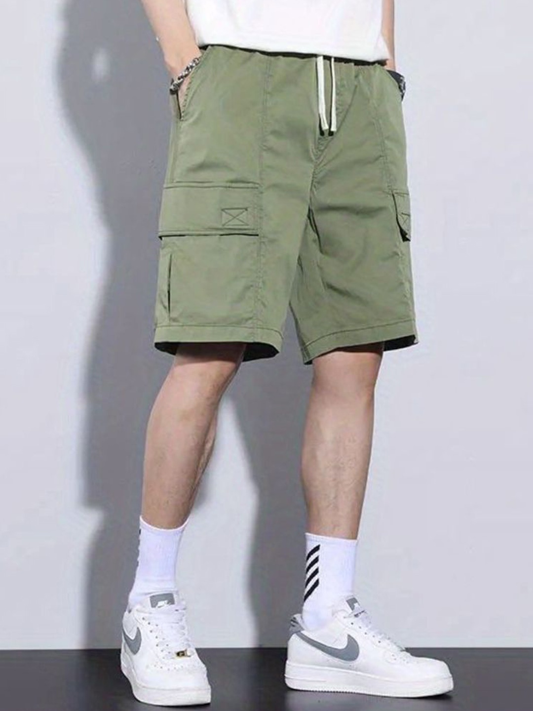 

HERE&NOW Men Cargo Shorts, Olive