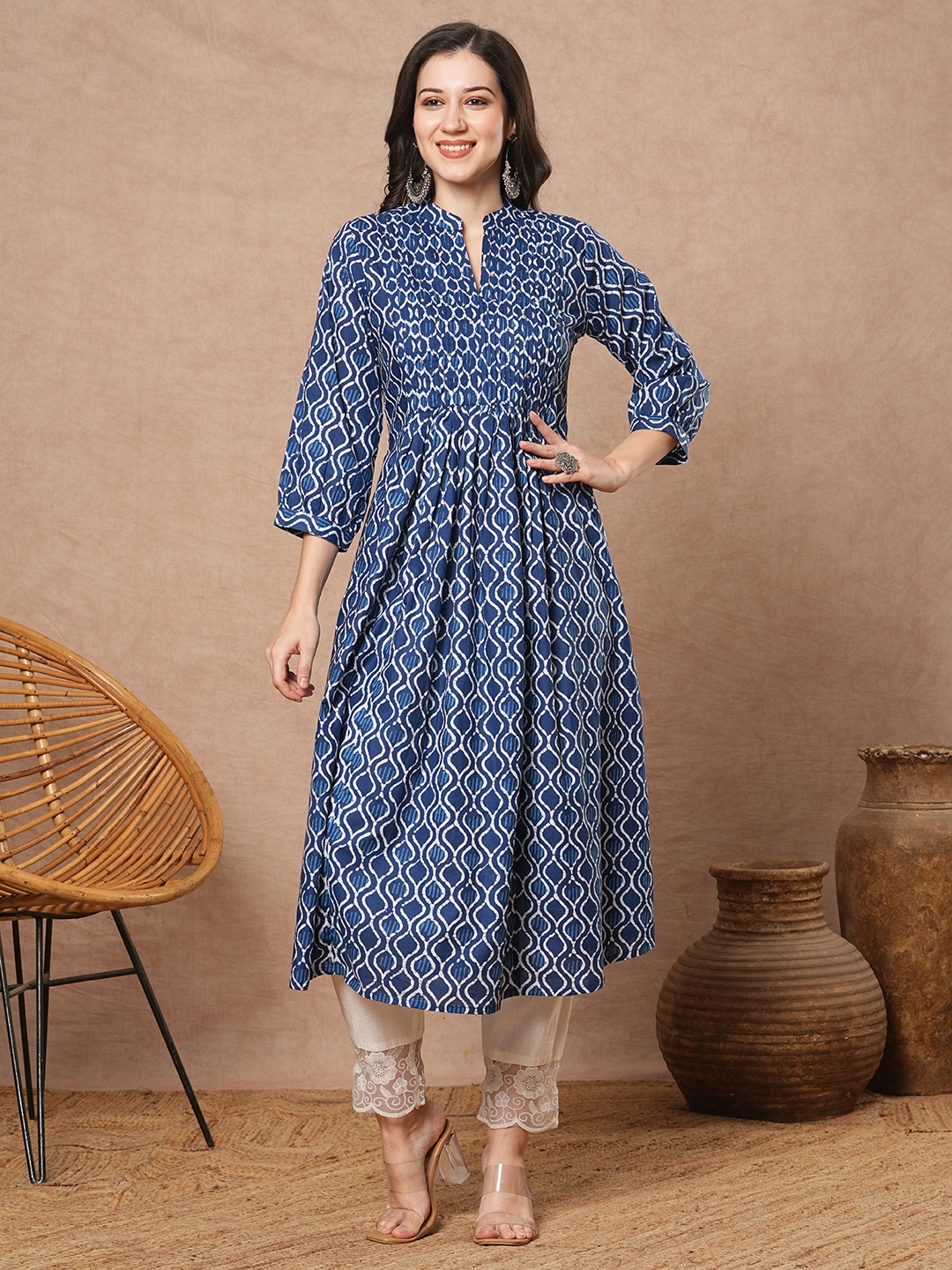 

FASHOR Women Ethnic Motifs Printed Sequinned Kurta, Blue