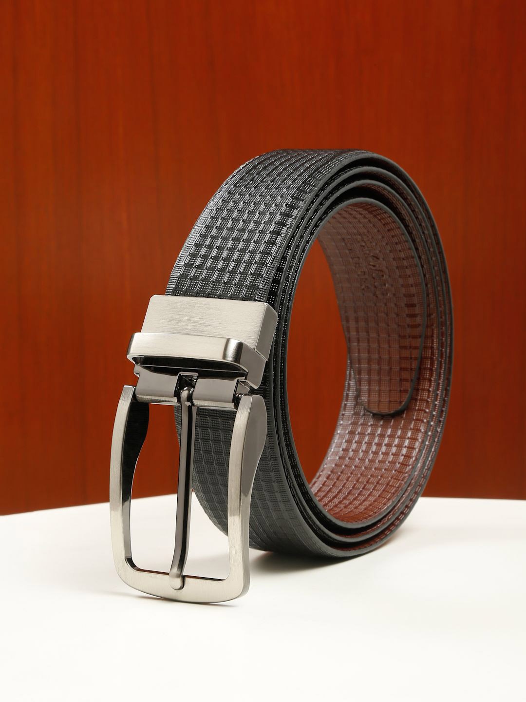 

Teakwood Leathers Men Textured Leather Reversible Formal Belt, Black