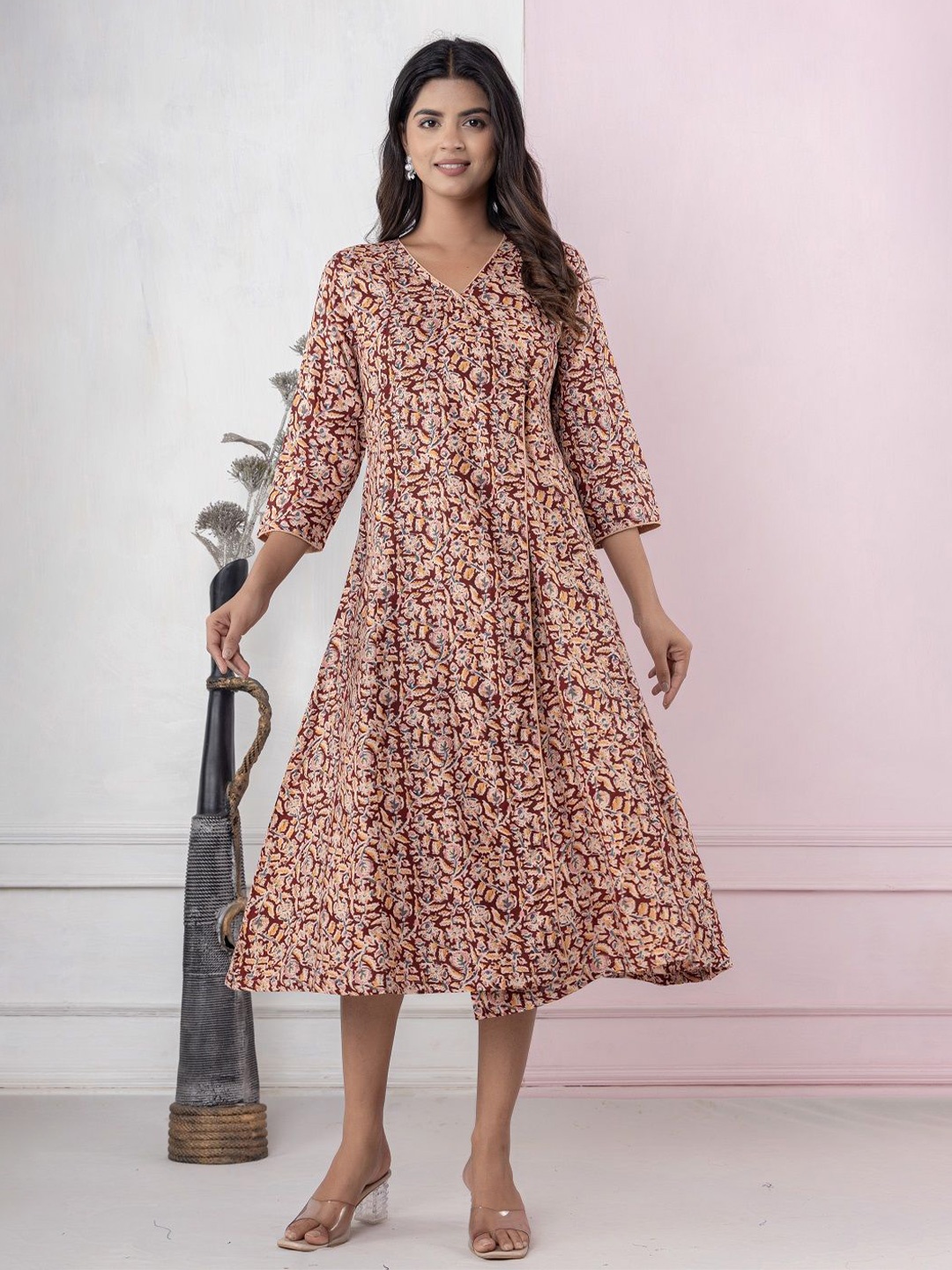 

ALLEN WEAVE Floral Printed Kurta, Maroon