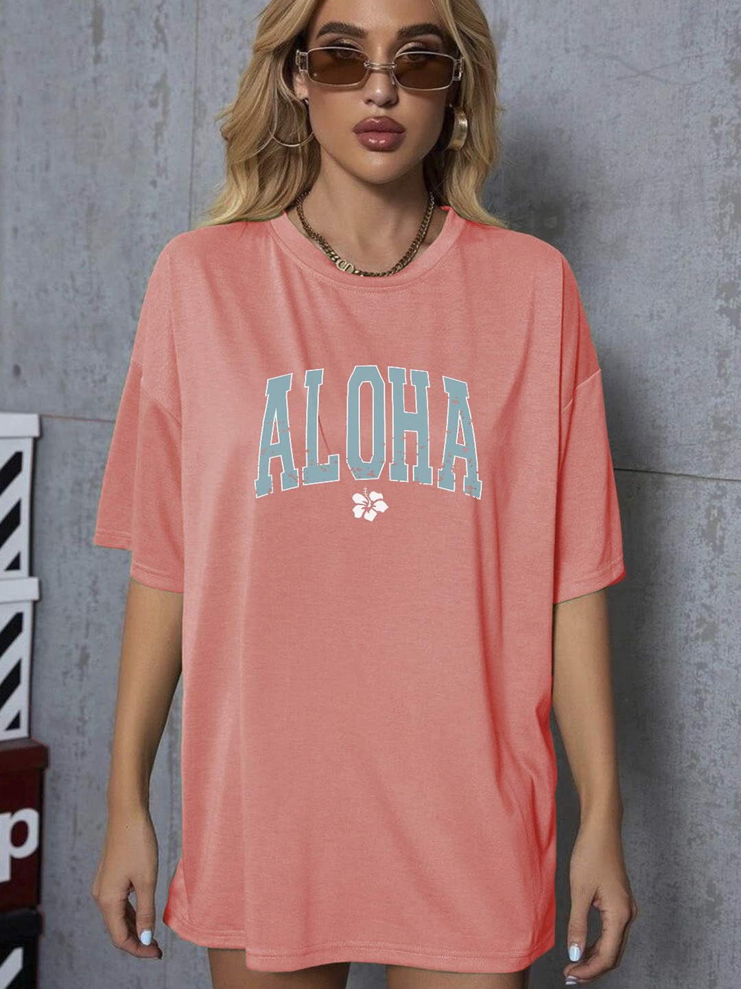 

SZN Women Printed Extended Sleeves Applique T-shirt, Pink
