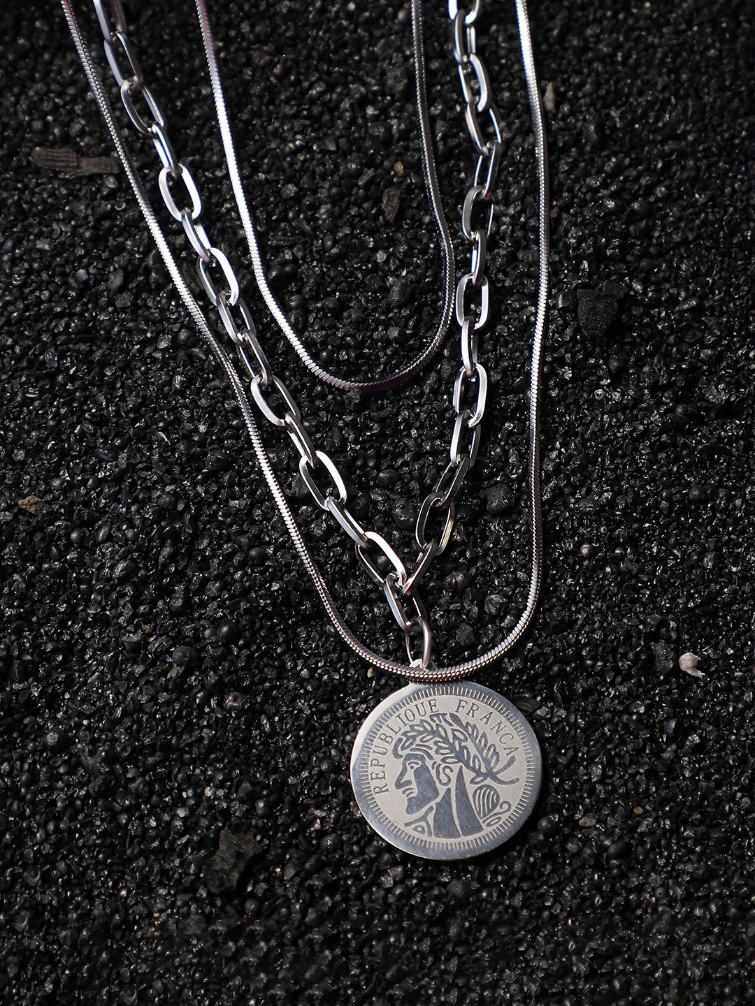 

French Accent Men Silver-Plated Minimal Chain