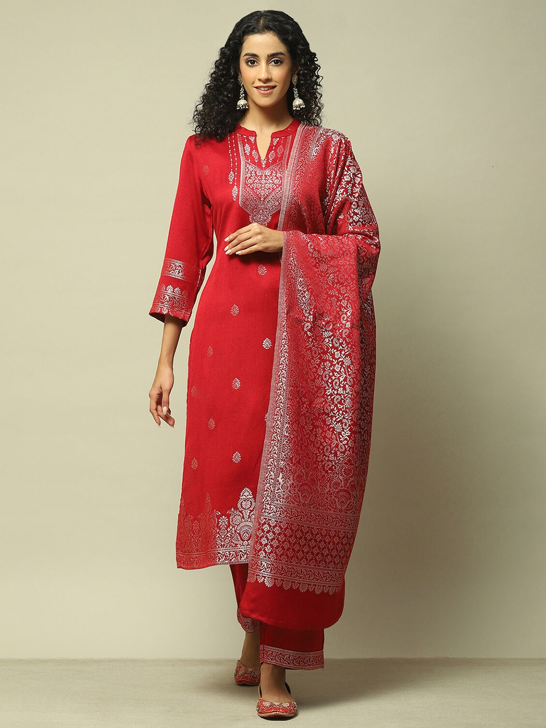 

Rangriti Women Floral Printed Regular Kurta with Palazzos & With Dupatta, Red