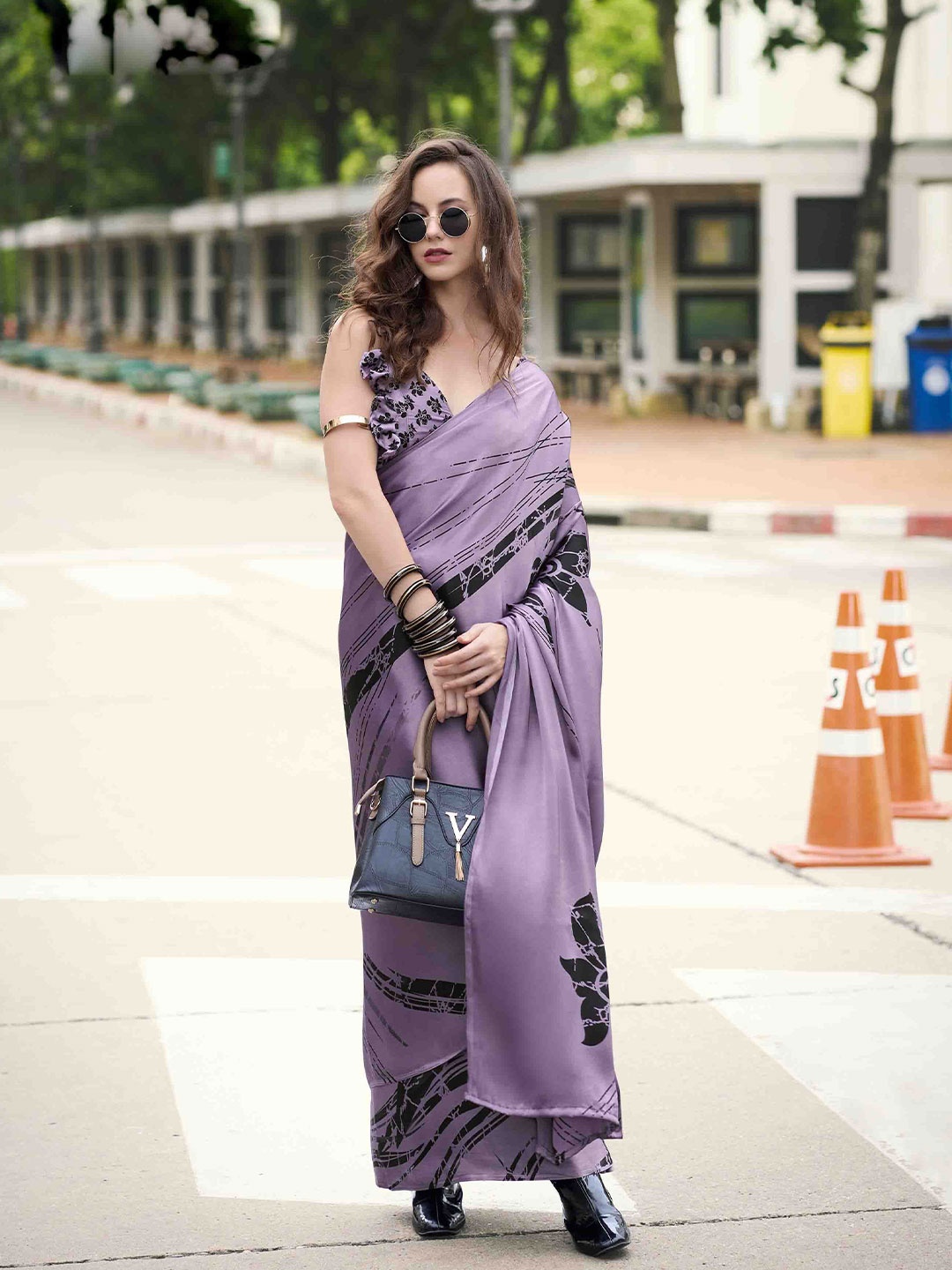 

Blissta Floral Satin Saree, Mauve