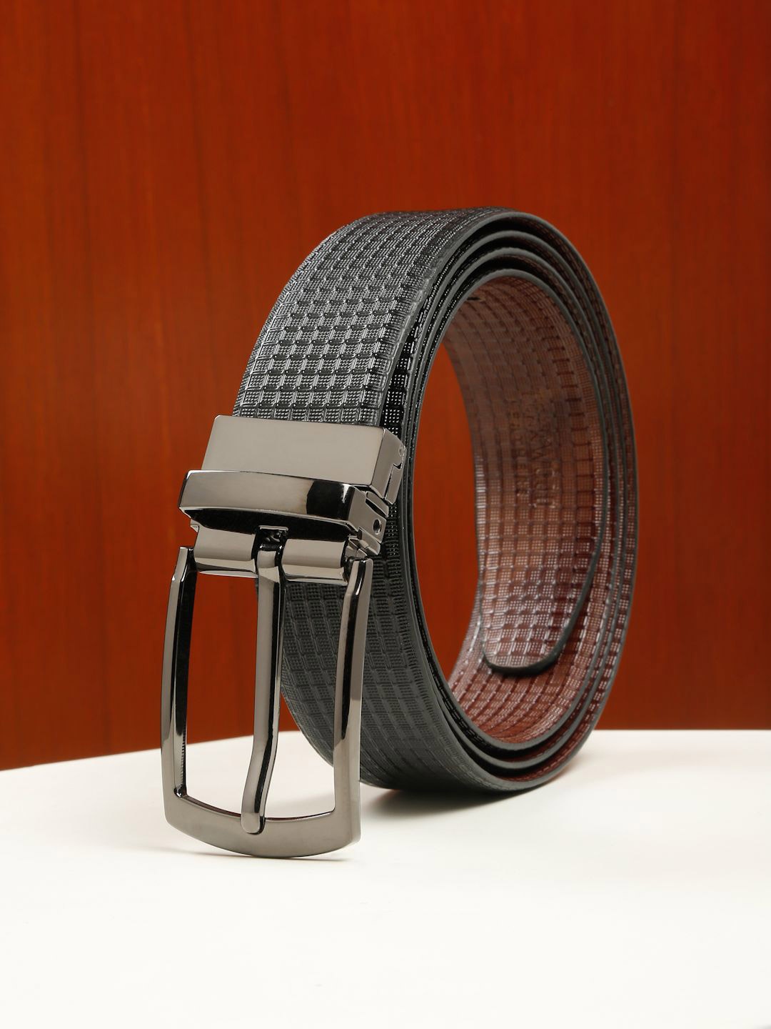 

Teakwood Leathers Men Textured Leather Reversible Formal Belt, Black
