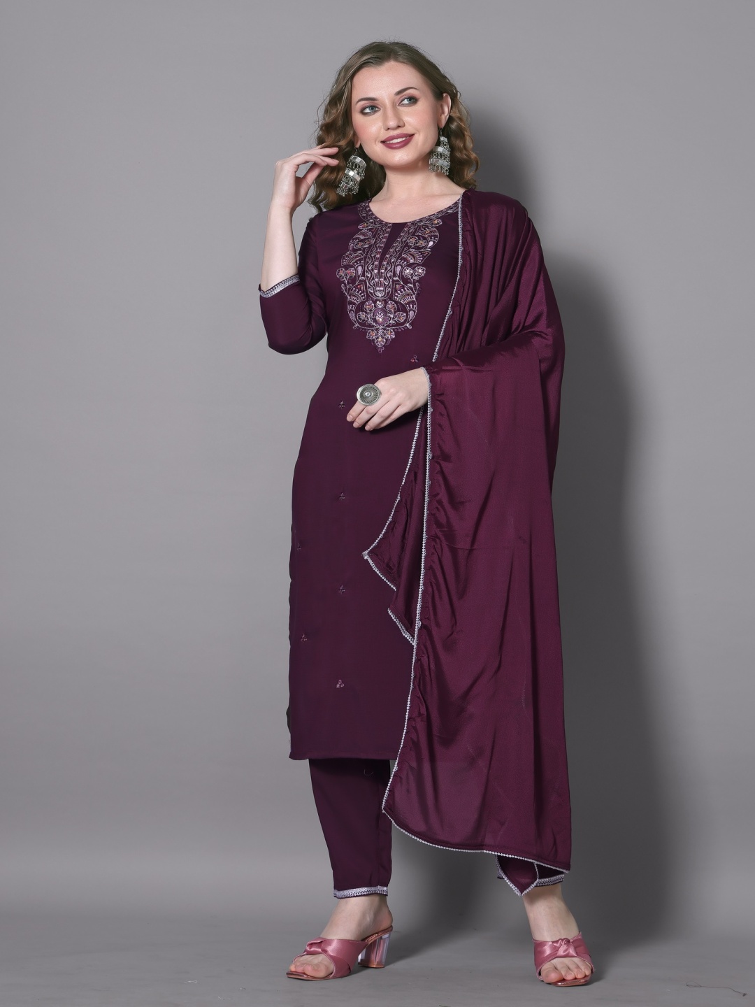 

Fashion FRICKS Women Floral Yoke Design Regular Thread Work Kurta with Trousers & With Dupatta, Purple
