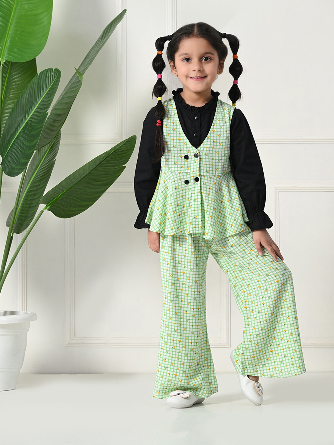 

Bella Moda Girls All Over Printed Pure Cotton Top & Trouser Clothing Set, Green