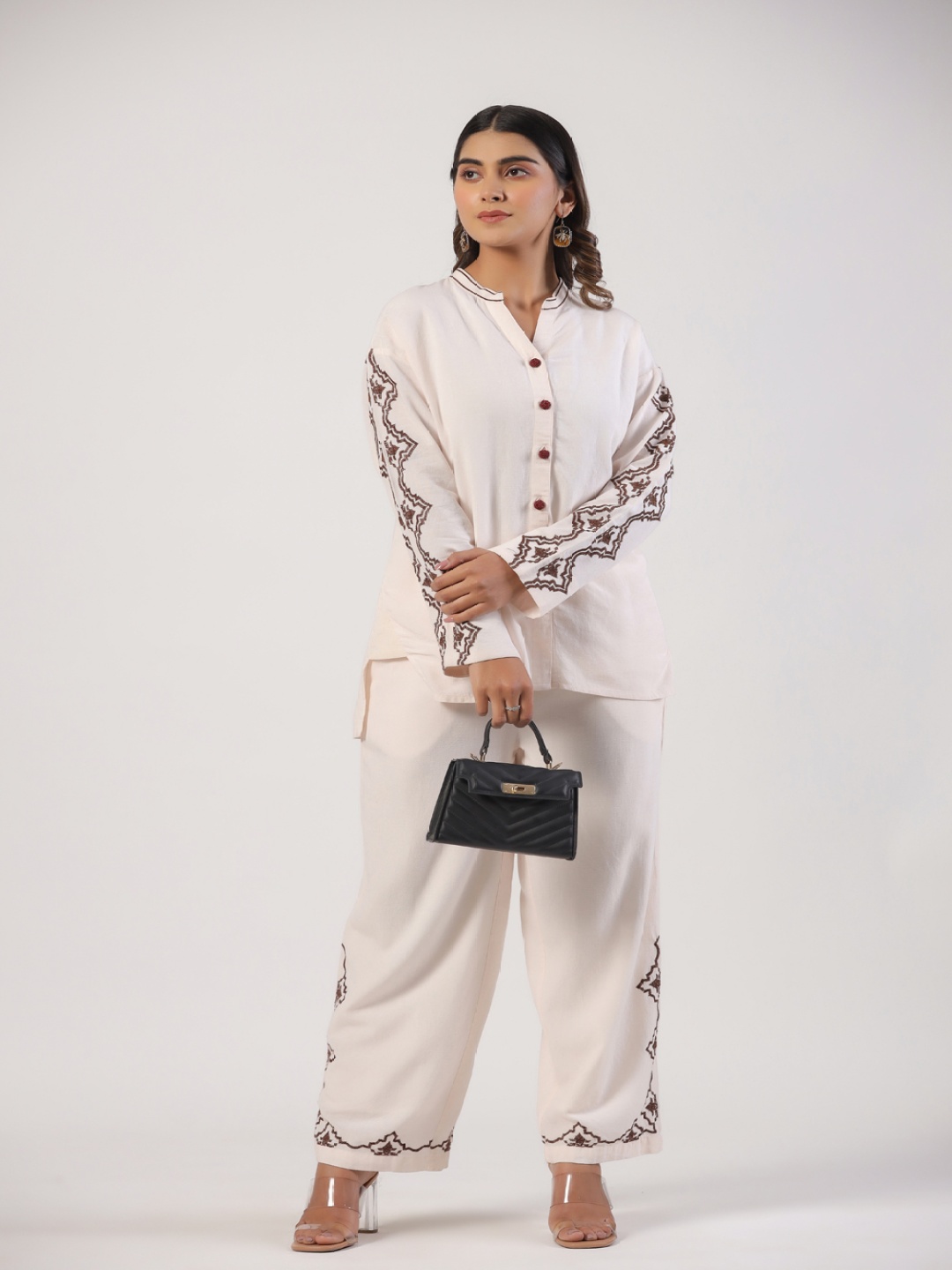 

STIL O STITCH Embroidered Mandarin Collar Shirt & Trousers, Cream