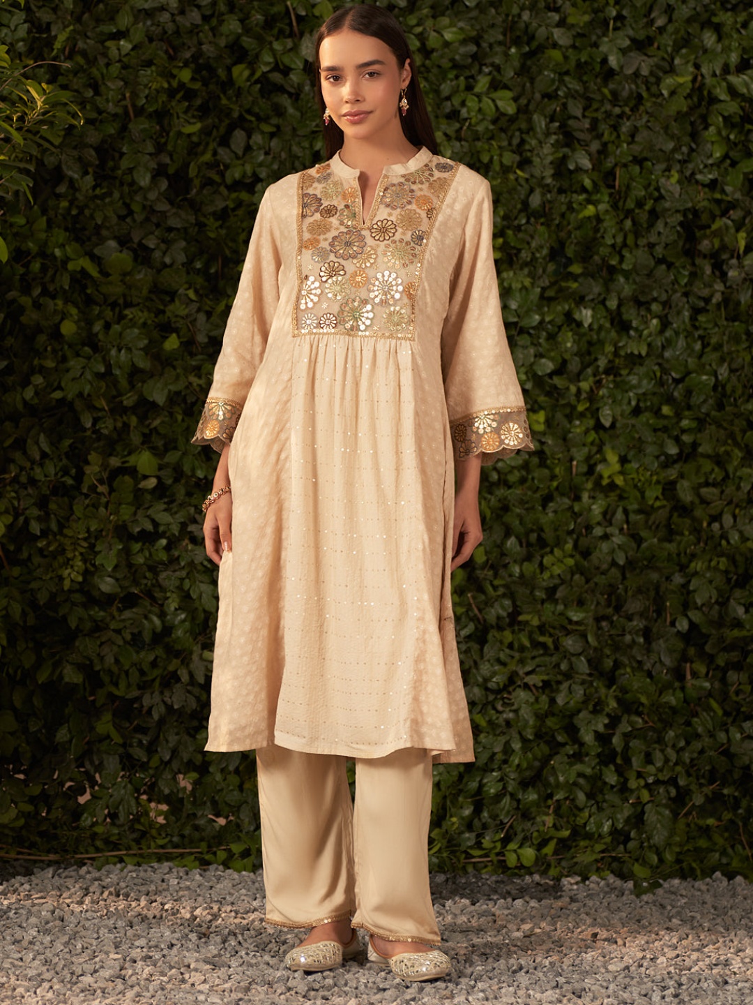 

Lakshita Women Floral Embroidered Regular Sequinned Chanderi Cotton Kurta with Trousers, Beige