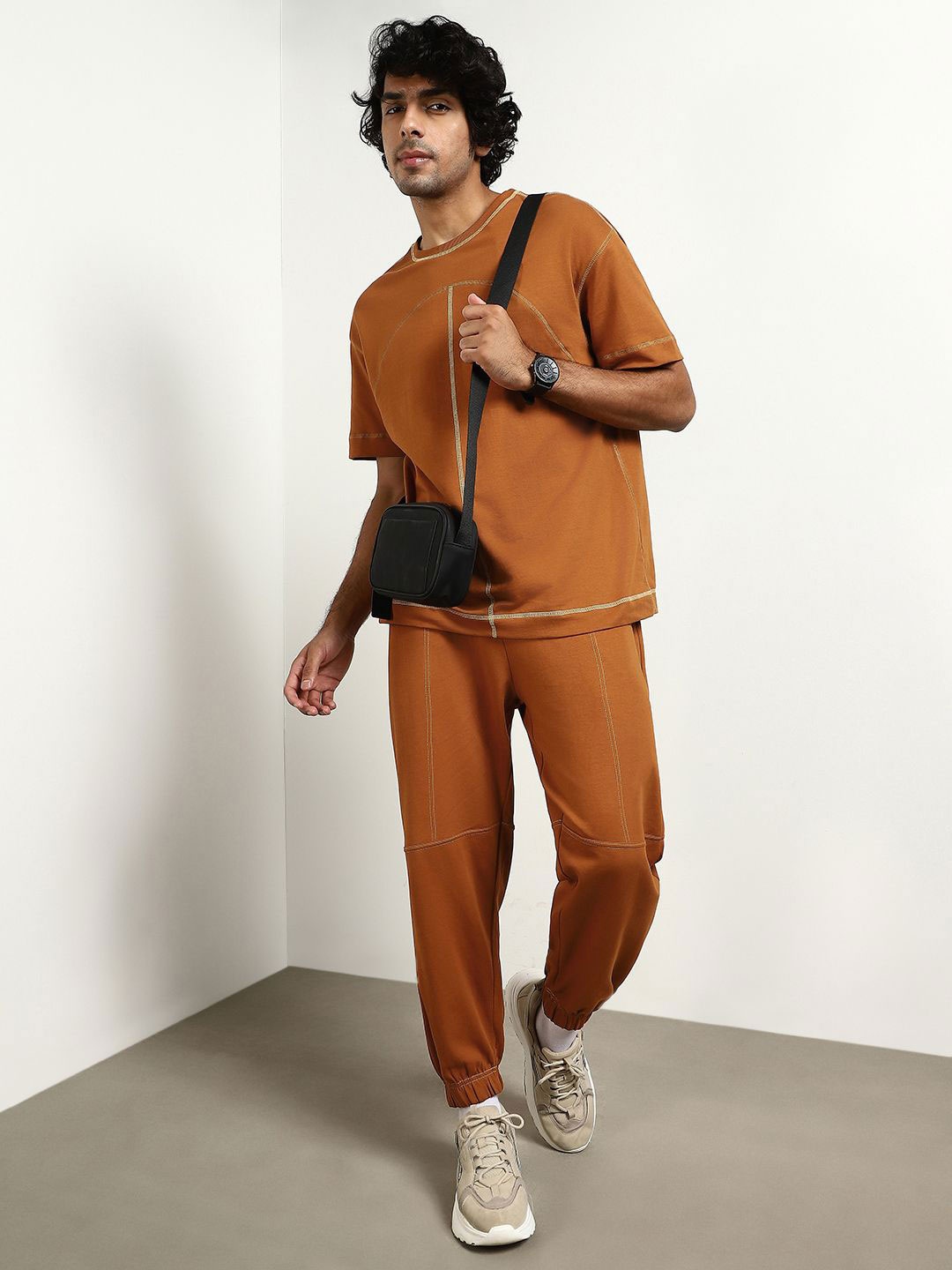 

NOBERO Oversized T-shirt With Joggers Co-Ords, Brown