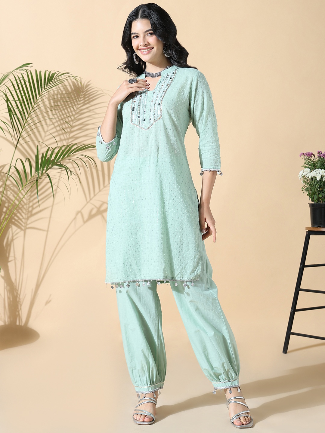 

SHOWOFF Women Regular Mirror Work Kurta with Patiala, Green