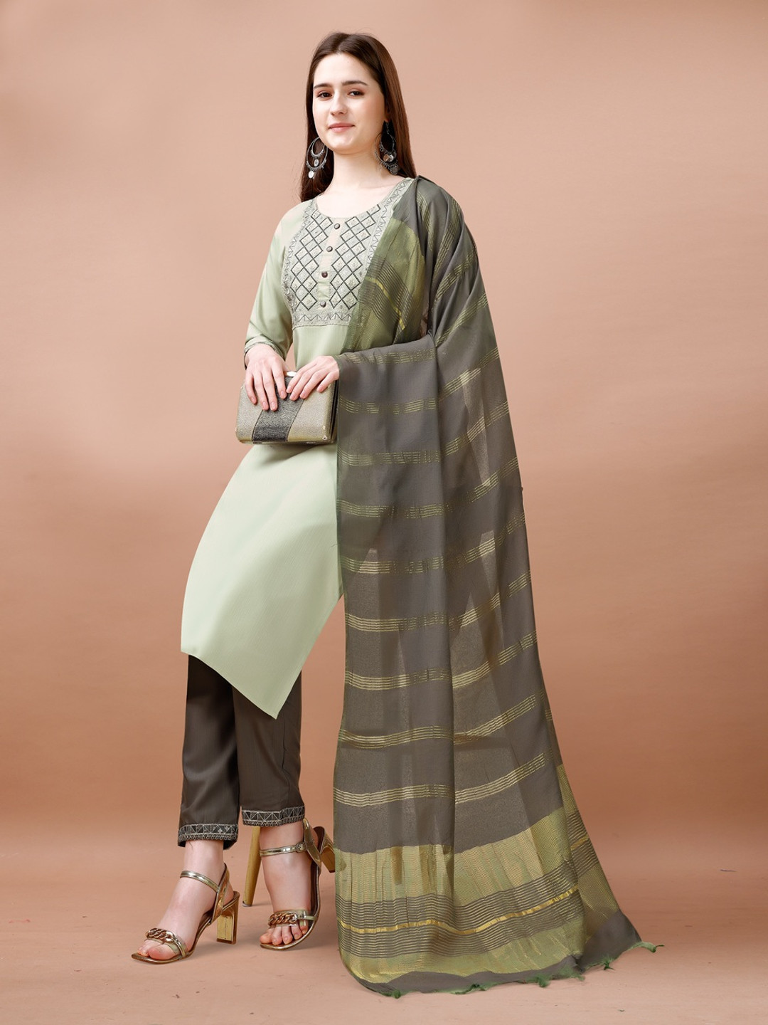 

Fashion FRICKS Women Ethnic Motifs Regular Kurta with Trousers & With Dupatta, Green