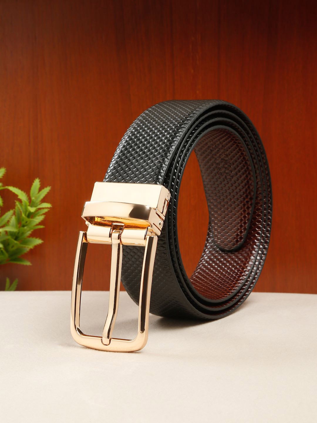

Teakwood Leathers Men Textured Leather Reversible Formal Belt, Black