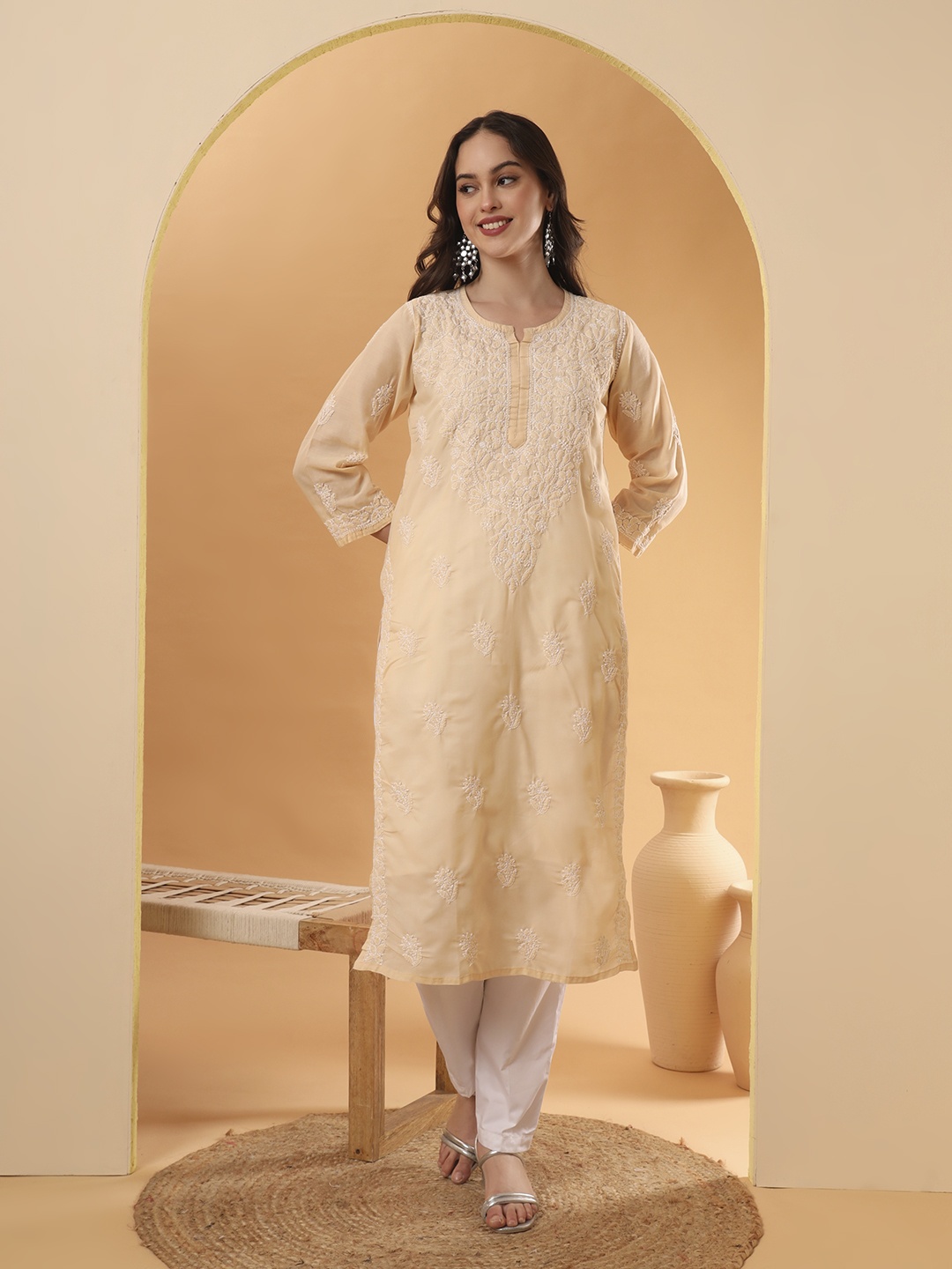 

The Chikan Label Women Hand Embroidered Chikankari Straight Kurta, Beige