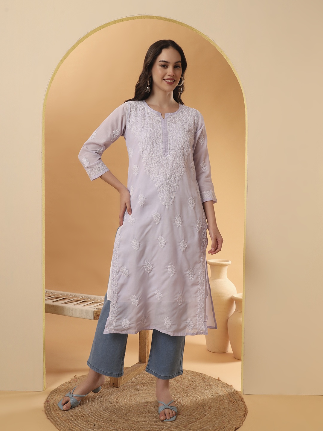 

The Chikan Label Women Hand Embroidered Chikankari Straight Kurta, Lavender