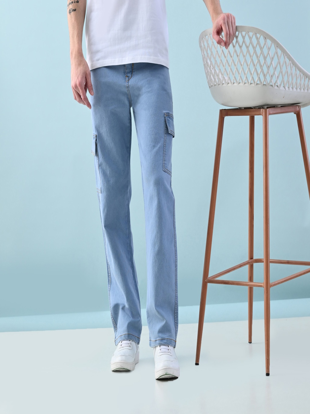 

Moda Rapido Men Classic Jogger Low Distress Light Fade Jeans, Blue