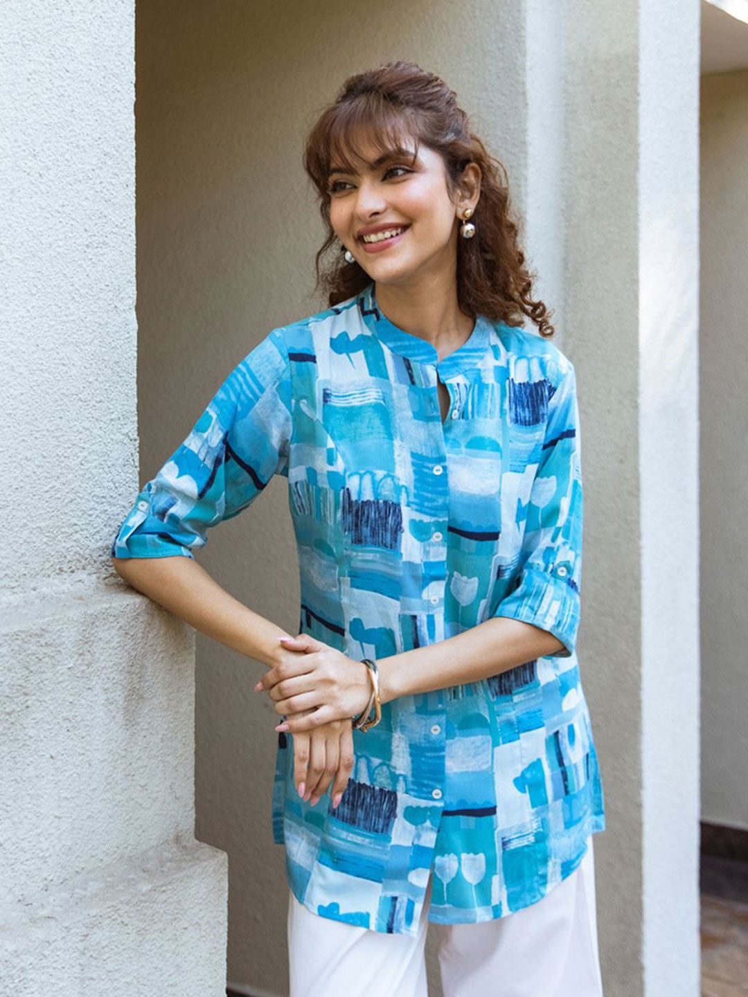 

ARAVALII Geometric Print Mandarin Collar Top, Blue