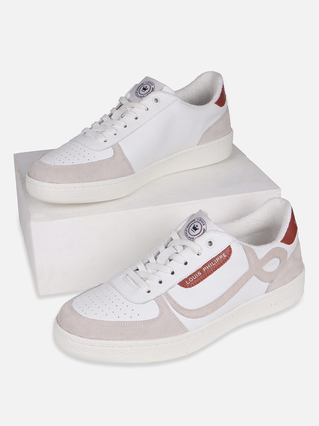 

Louis Philippe Sport Men Perforations Leather Sneakers, White