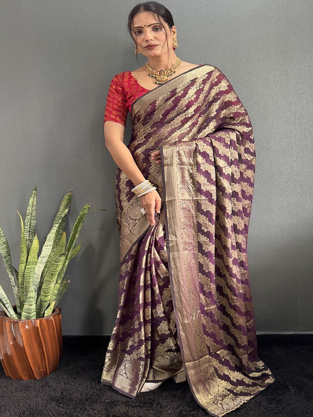 

LeeliPeeri Designer Floral Zari Poly Chiffon Ready to Wear Saree, Purple