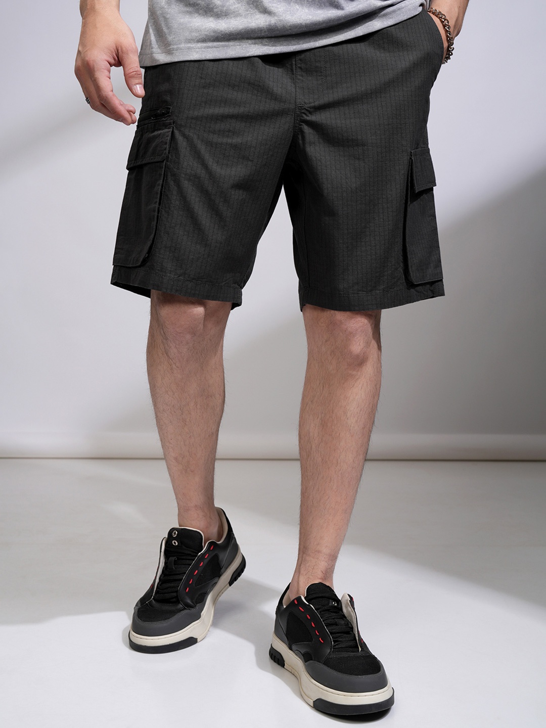 

HIGHLANDER Men Cargo Shorts, Black