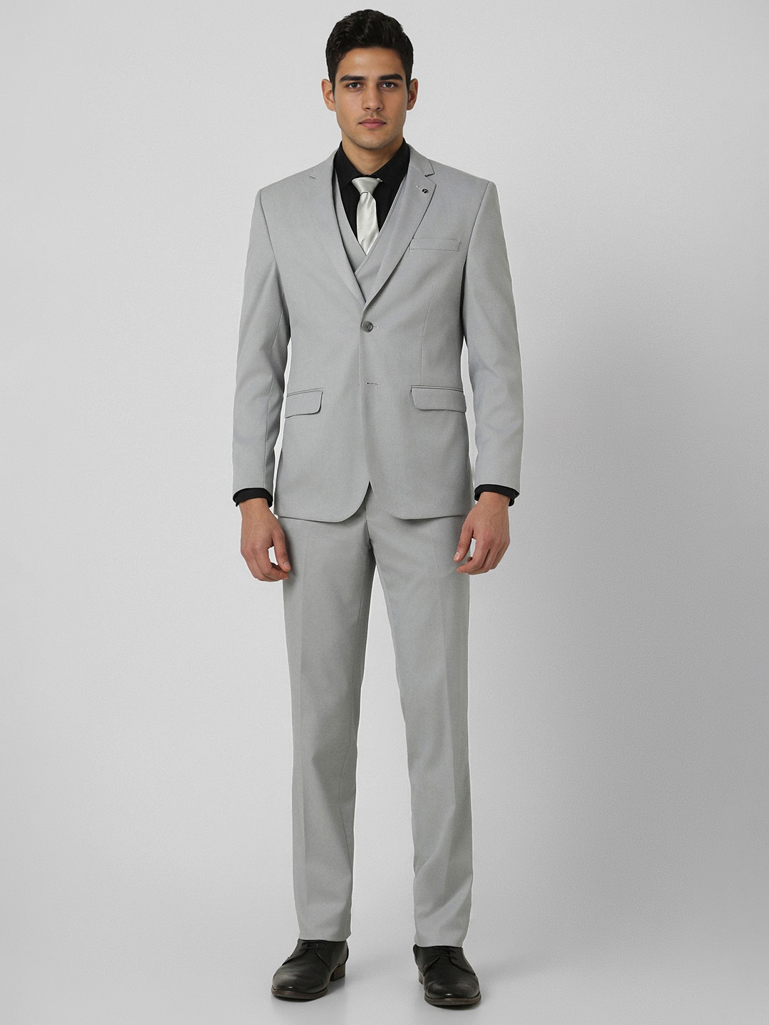 

Van Heusen Slim Fit Three Piece Suit, Grey