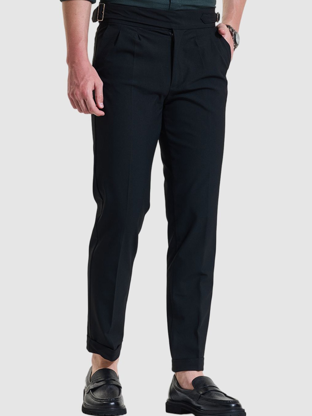 

Snitch Men Classic Pleated Trousers, Black