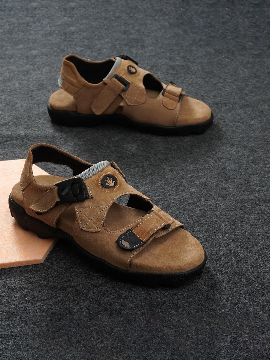 

ROYAL CRUZZ Men Comfort Sandals, Beige
