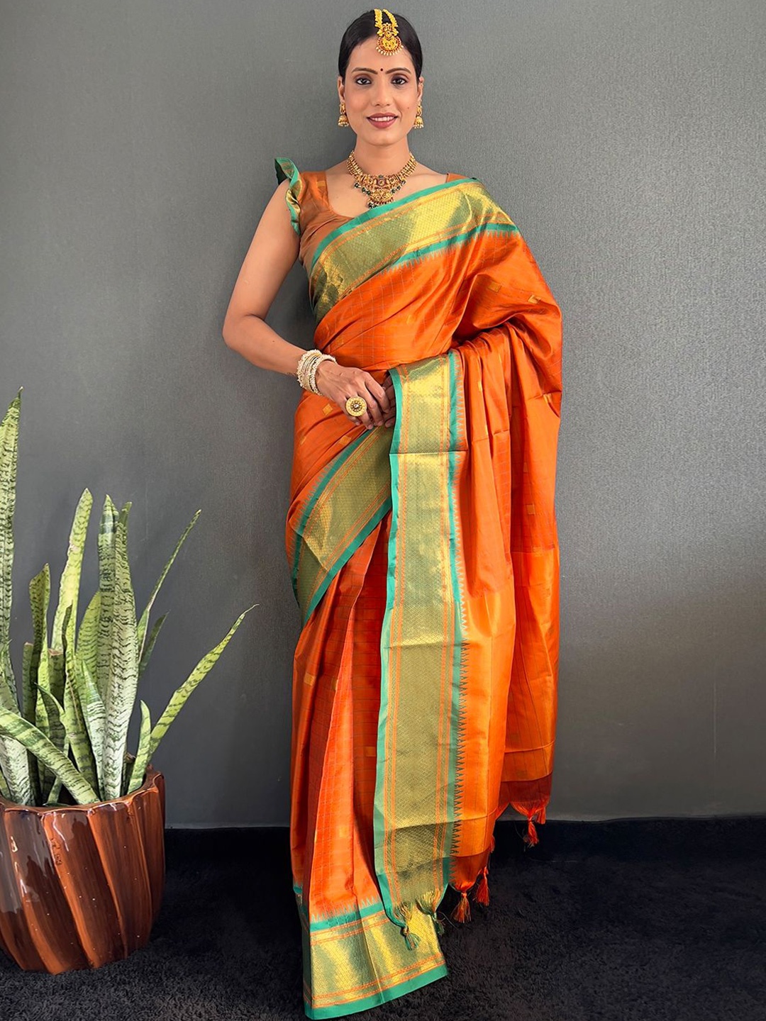 

LeeliPeeri Designer Checked Zari Silk Cotton Ready to Wear Saree, Orange