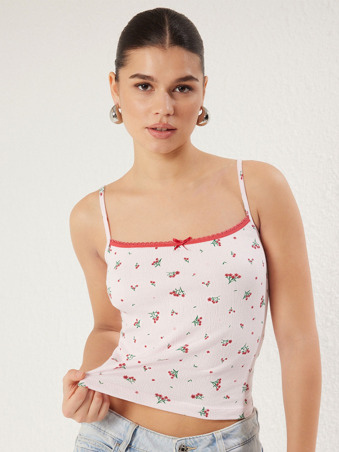 

Trendyol Printed Bow-Detail Strappy Tank Top, Pink