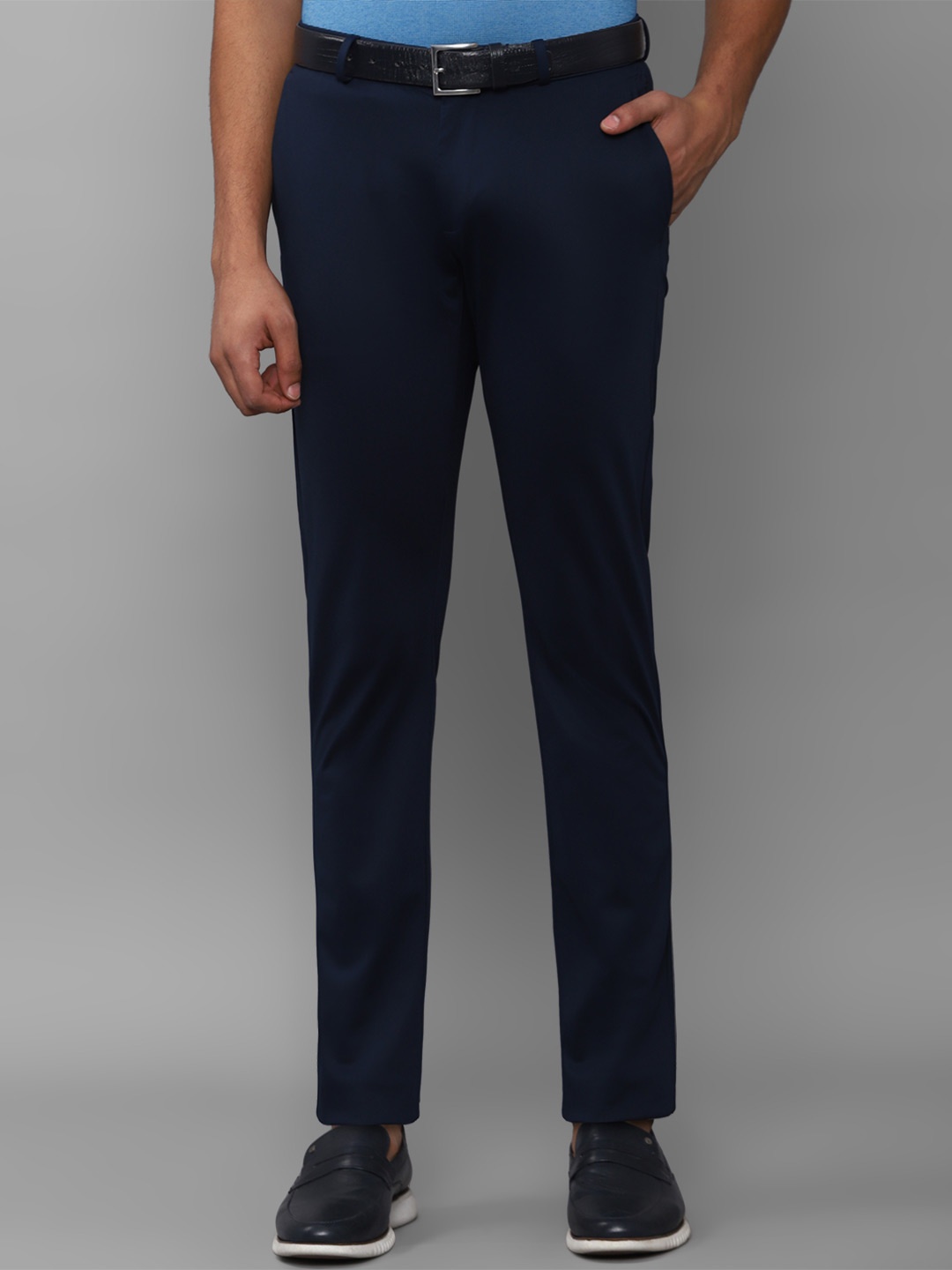 

Allen Solly Men Slim Fit Trousers, Navy blue