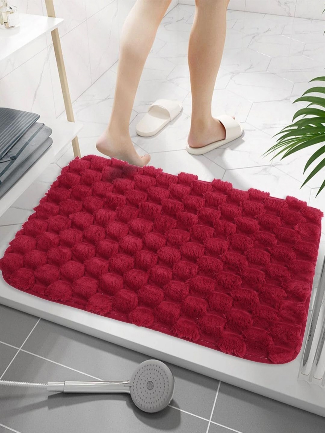 

FAVRIA Maroon Cushioned Velvet 1000 GSM Anti Slip Water Absorbent Bath Rug