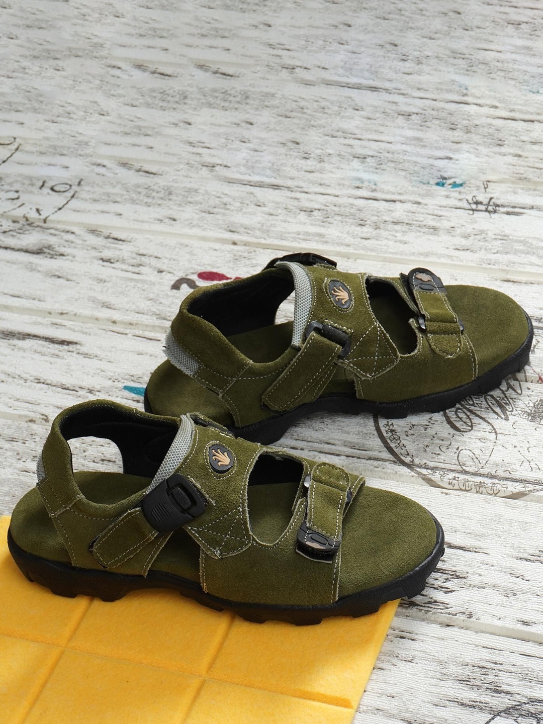 

ROYAL CRUZZ Men Comfort Sandals, Green